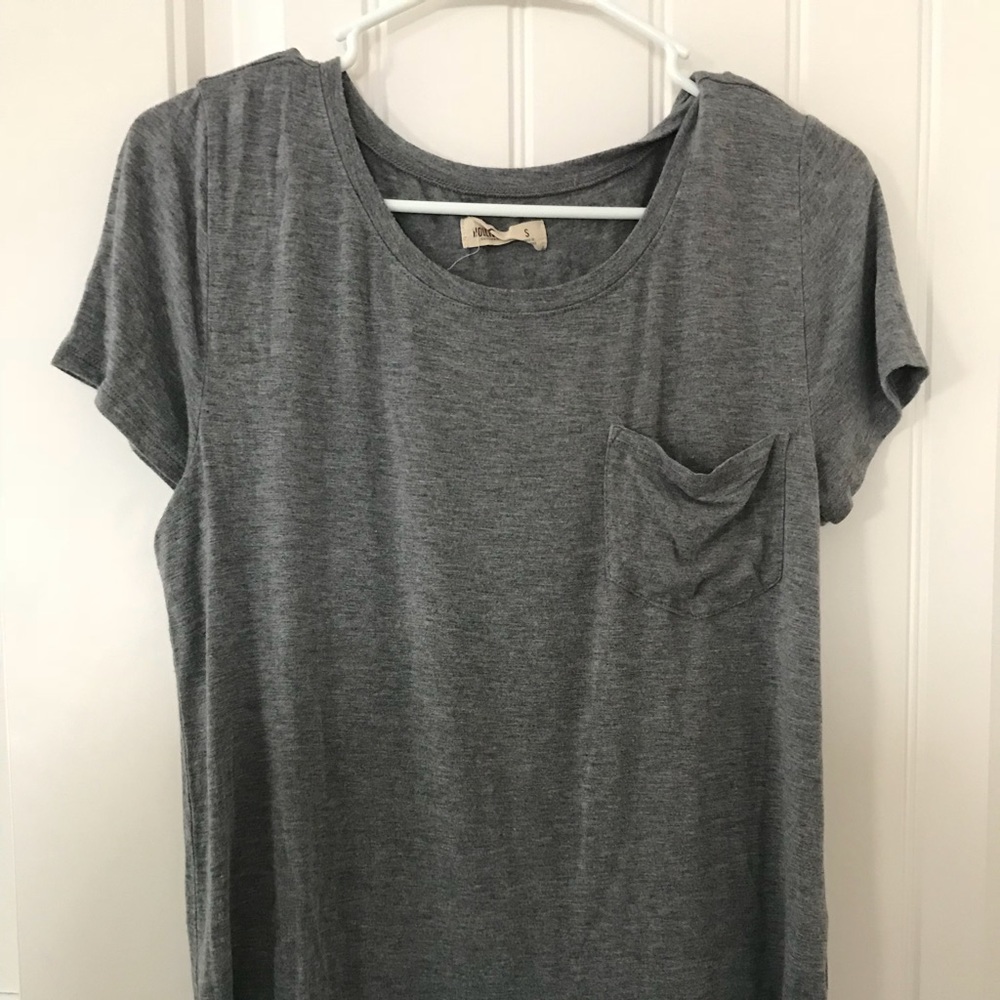 2 shirt bundle! 1 Hollister 1 American 🦅